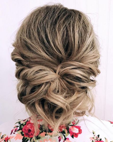 Low updos for medium length hair low-updos-for-medium-length-hair-38_17