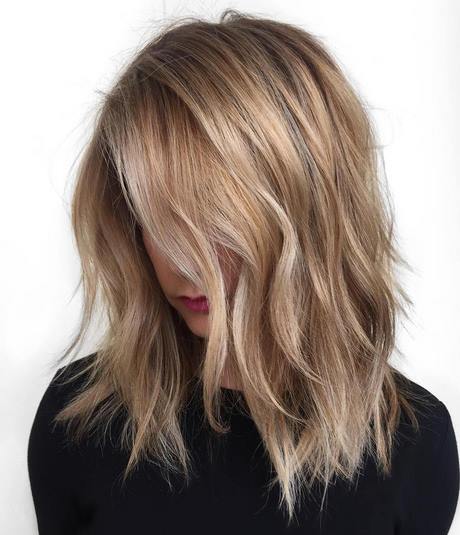 Medium blonde hairstyles 2019 medium-blonde-hairstyles-2019-69_9