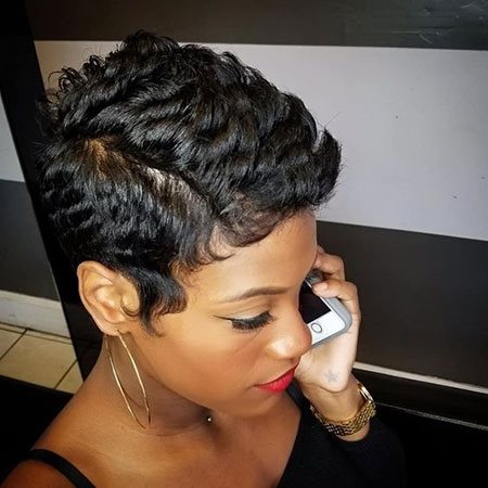 Short black hairstyles for women 2019 short-black-hairstyles-for-women-2019-27_17