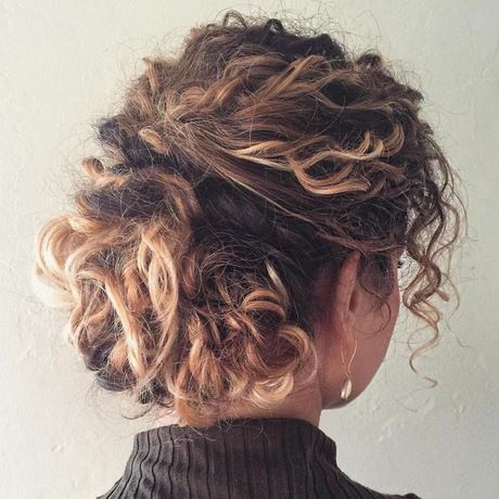 Short curly formal hairstyles short-curly-formal-hairstyles-53_14