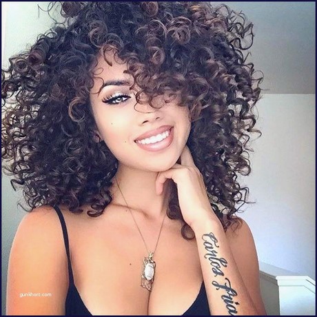 Short curly weave hairstyles 2019 short-curly-weave-hairstyles-2019-72_3