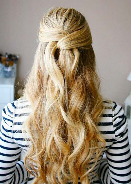 Simple and stylish hairstyles for long hair simple-and-stylish-hairstyles-for-long-hair-70_15