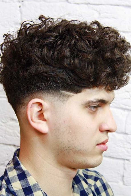 Best cuts for curly hair 2023 best-cuts-for-curly-hair-2023-60_5