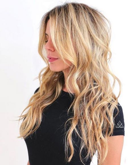 Hairstyles for long wavy hair 2023 hairstyles-for-long-wavy-hair-2023-49_7