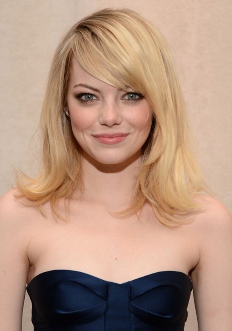 Hairstyles with side bangs 2023 hairstyles-with-side-bangs-2023-49_11