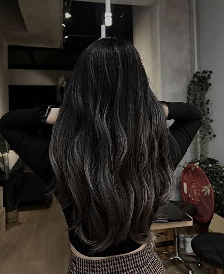 Long black weave hairstyles 2023 long-black-weave-hairstyles-2023-30_18