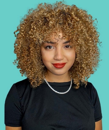 Naturally curly short hairstyles 2023 naturally-curly-short-hairstyles-2023-50_10