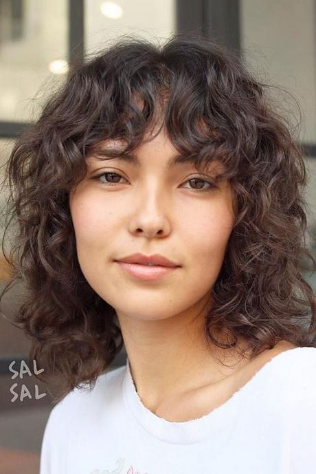 Naturally curly short hairstyles 2023 naturally-curly-short-hairstyles-2023-50_13