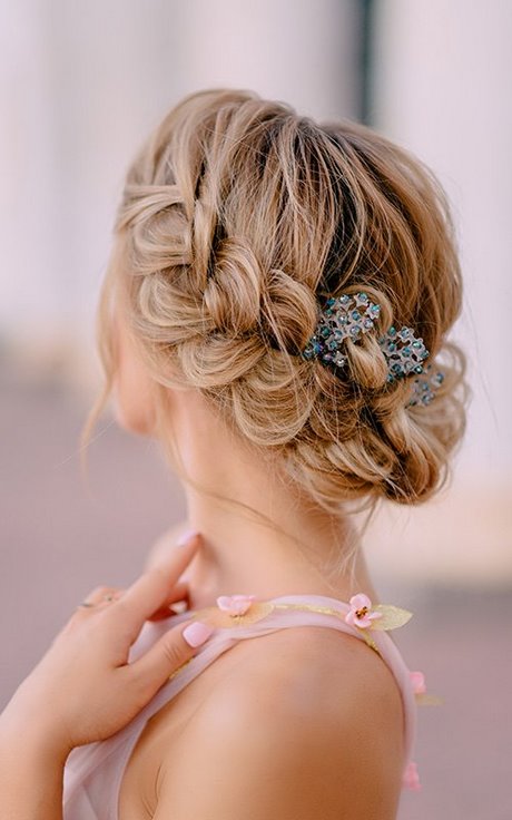 Prom braided hairstyles 2023 prom-braided-hairstyles-2023-76_4