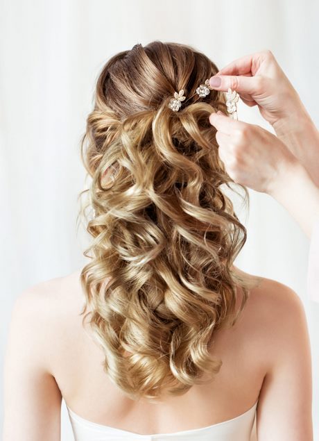 Prom hair updos 2023 prom-hair-updos-2023-63_11