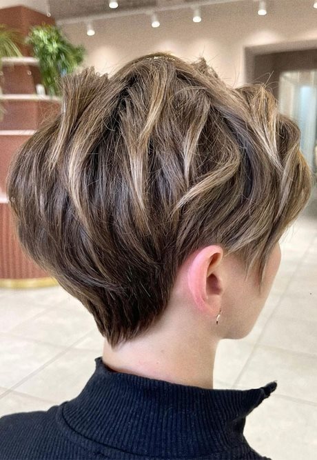 Short haircut style for womens 2023 short-haircut-style-for-womens-2023-80_4