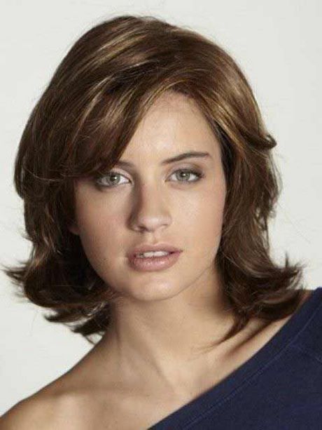 Short haircuts 2023 for round faces short-haircuts-2023-for-round-faces-38_8