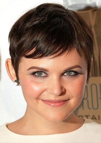 Short hairstyles for fat faces 2023 short-hairstyles-for-fat-faces-2023-01_11