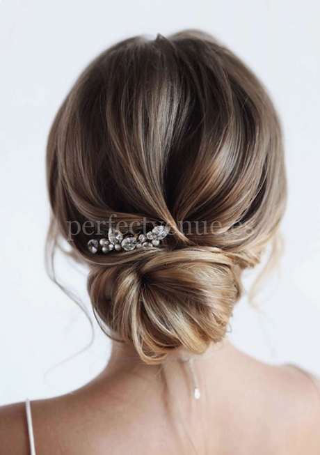 Wedding hairstyle for short hair 2023 wedding-hairstyle-for-short-hair-2023-82