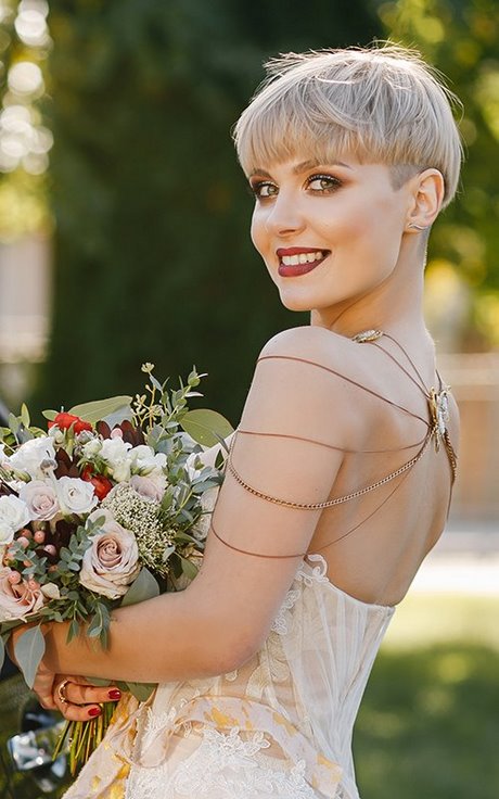 Wedding hairstyle for short hair 2023 wedding-hairstyle-for-short-hair-2023-82_11