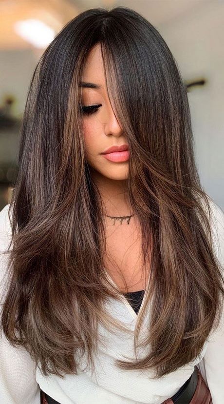 Haircuts for long hair 2022 trends haircuts-for-long-hair-2022-trends-44_8