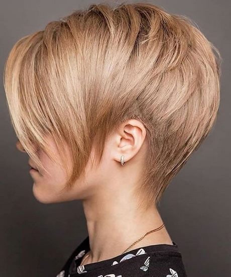 Hottest short haircuts 2022
