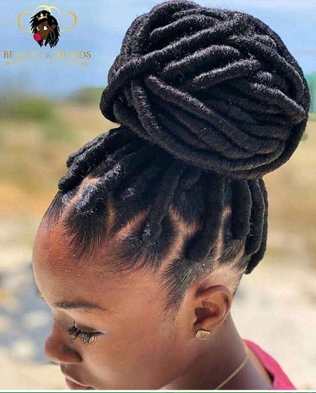 Latest hairstyle for ladies 2022