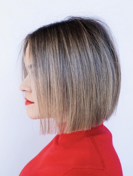 Latest short hairstyle for women 2022 latest-short-hairstyle-for-women-2022-54_10
