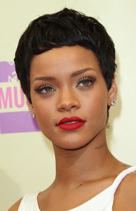 Rihanna short hairstyles 2022 rihanna-short-hairstyles-2022-75_7