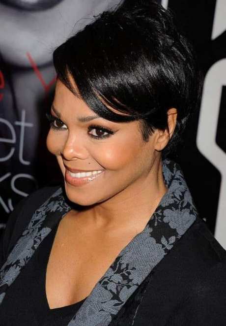 Short haircuts for round faces 2022 short-haircuts-for-round-faces-2022-08_9