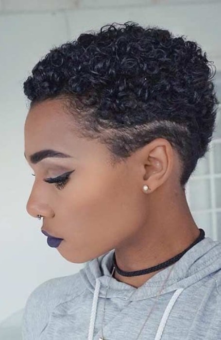 Short hairstyles for wavy hair 2022 short-hairstyles-for-wavy-hair-2022-15_9