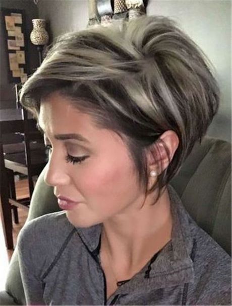 Short hairstyles for women in 2022