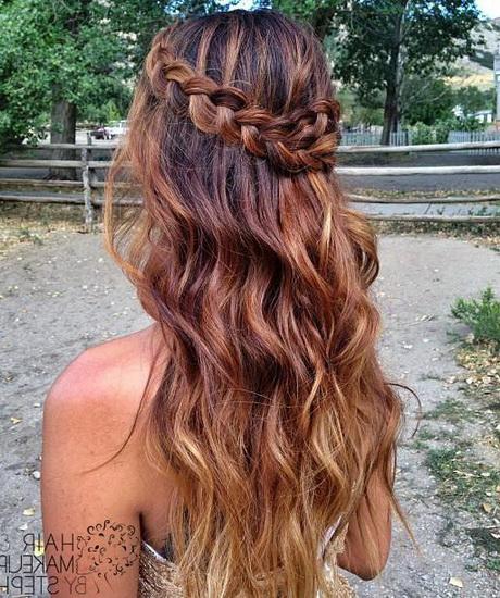 Cute prom hairstyles for long hair 2016 cute-prom-hairstyles-for-long-hair-2016-43_16