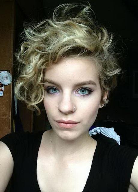 Short haircuts for curly hair 2016 short-haircuts-for-curly-hair-2016-09_10