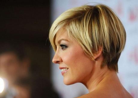 Short haircuts for women in 2016
