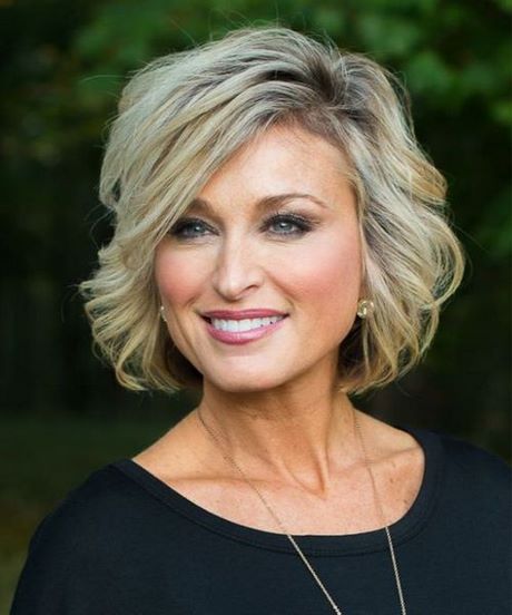2020 hairstyles for women over 50