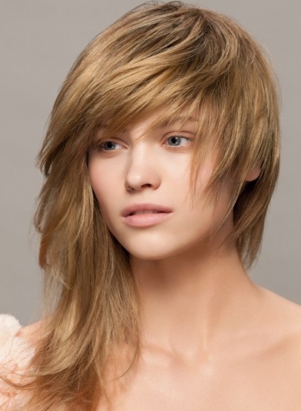 Best short hairstyles for round faces 2020 best-short-hairstyles-for-round-faces-2020-38_15