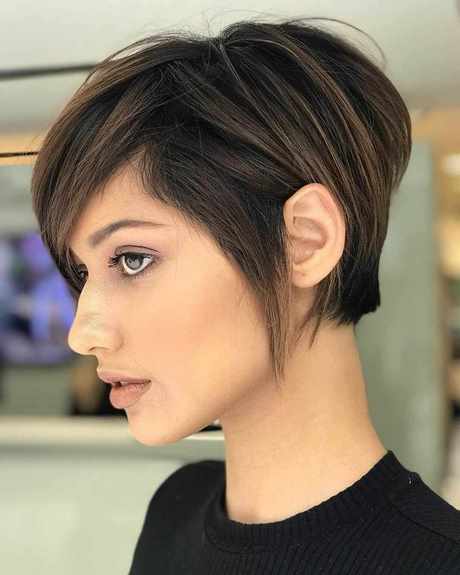 Cropped hairstyles 2020 cropped-hairstyles-2020-87_15