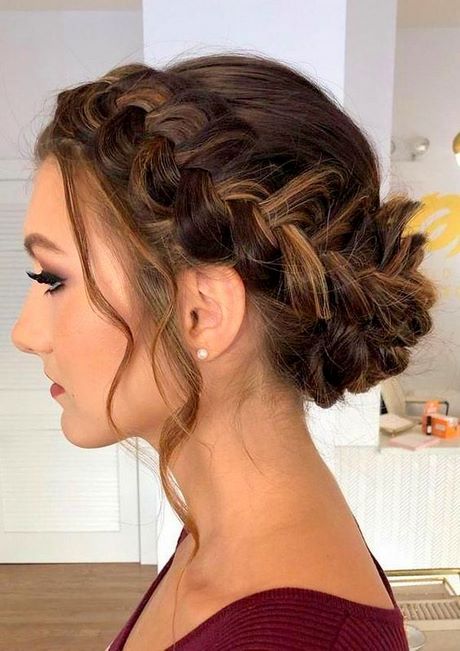 Curly hairstyles for long hair 2020 curly-hairstyles-for-long-hair-2020-03_4