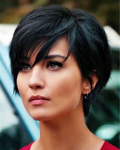Fashionable short hairstyles for women 2020 fashionable-short-hairstyles-for-women-2020-76_8