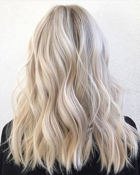 Hairstyles for long blonde hair 2020 hairstyles-for-long-blonde-hair-2020-97_2