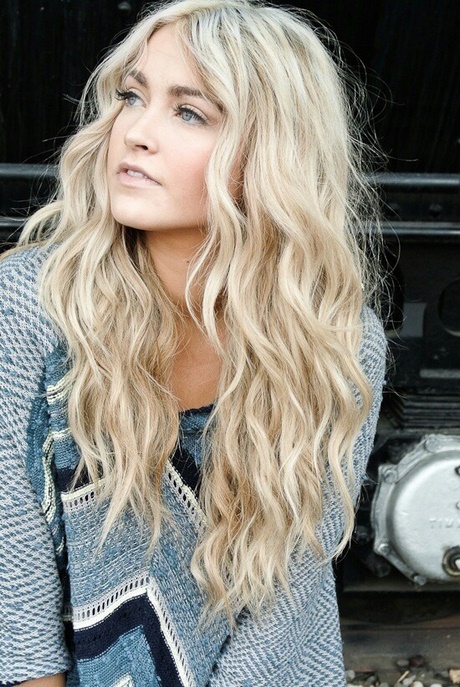 Hairstyles for long wavy hair 2020 hairstyles-for-long-wavy-hair-2020-13_5