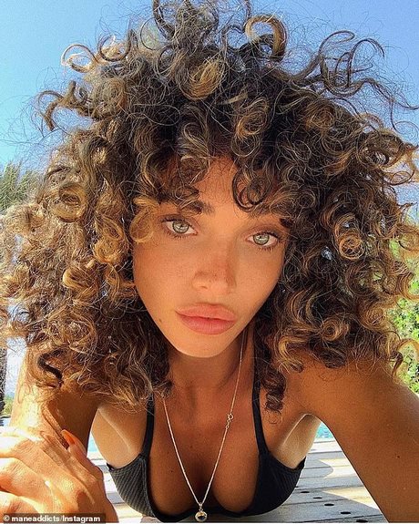 Hairstyles for natural curly hair 2020 hairstyles-for-natural-curly-hair-2020-47_16