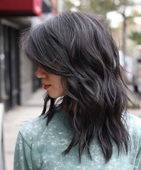 Mid length layered hairstyles 2020 mid-length-layered-hairstyles-2020-20