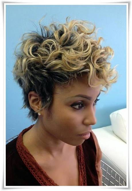 Naturally curly short hairstyles 2020 naturally-curly-short-hairstyles-2020-75_13