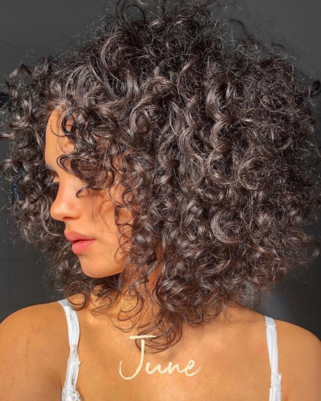 New curly hairstyles 2020 new-curly-hairstyles-2020-30_10