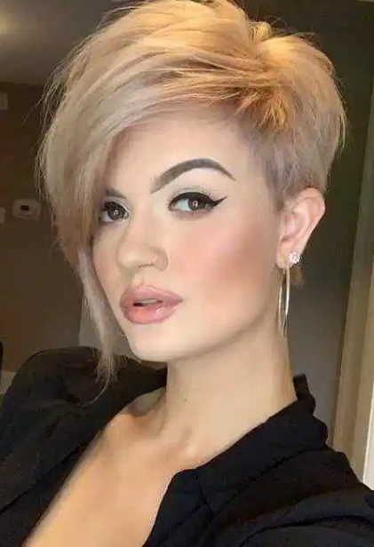 New short hairstyles for women 2020 new-short-hairstyles-for-women-2020-74
