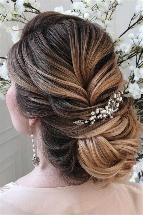 Prom braided hairstyles 2020 prom-braided-hairstyles-2020-85_9