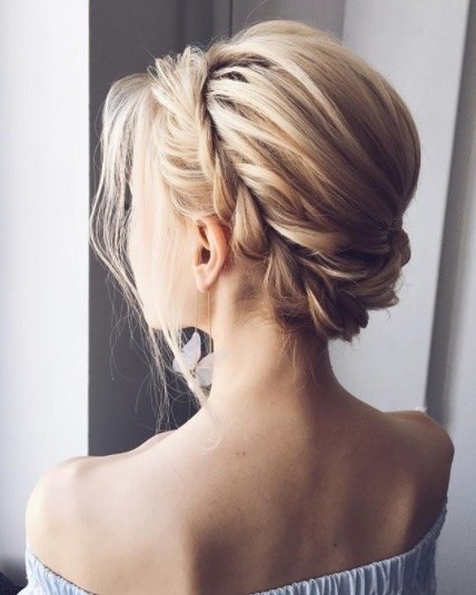 Prom hair 2020 updo prom-hair-2020-updo-07_8