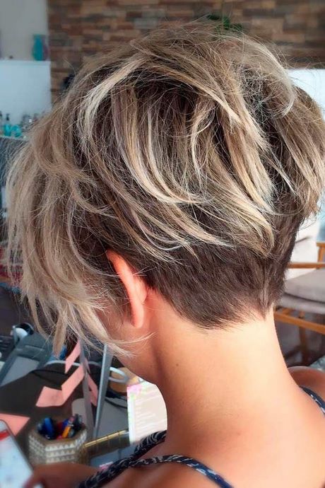 Short haircut style for womens 2020