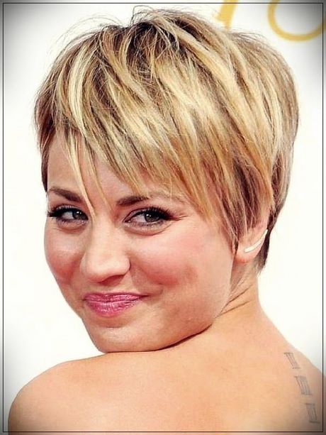 Short hairstyle 2020 for round face
