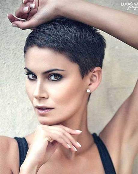 Short hairstyle trends for 2020 short-hairstyle-trends-for-2020-32_15