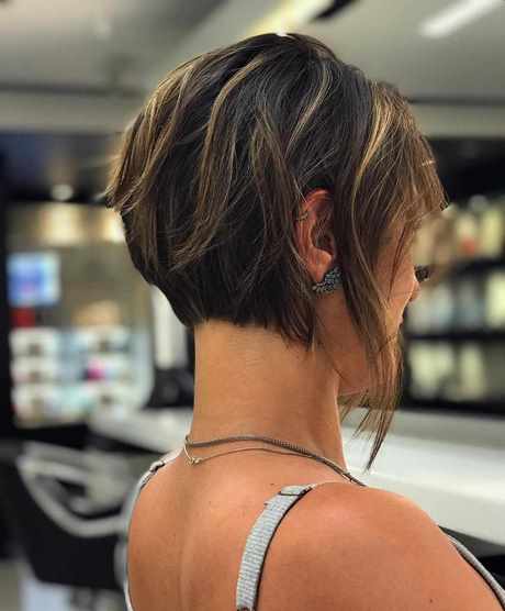 Short hairstyles for women 2020 short-hairstyles-for-women-2020-10_11