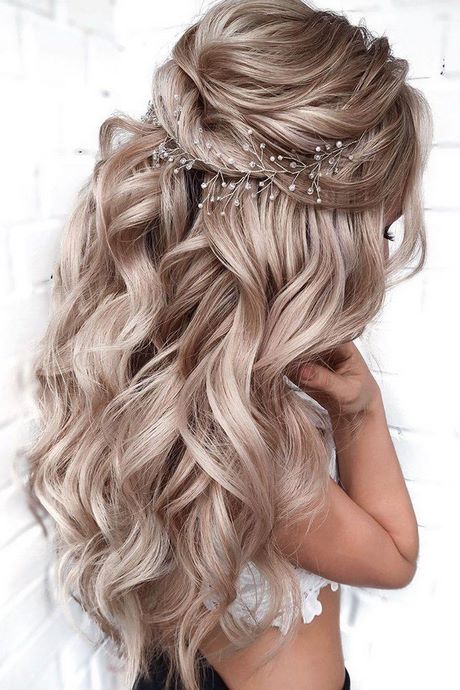 Wedding hairstyles for long hair 2020 wedding-hairstyles-for-long-hair-2020-75_2
