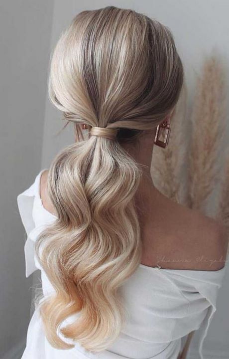Wedding hairstyles for long hair 2020 wedding-hairstyles-for-long-hair-2020-75_8
